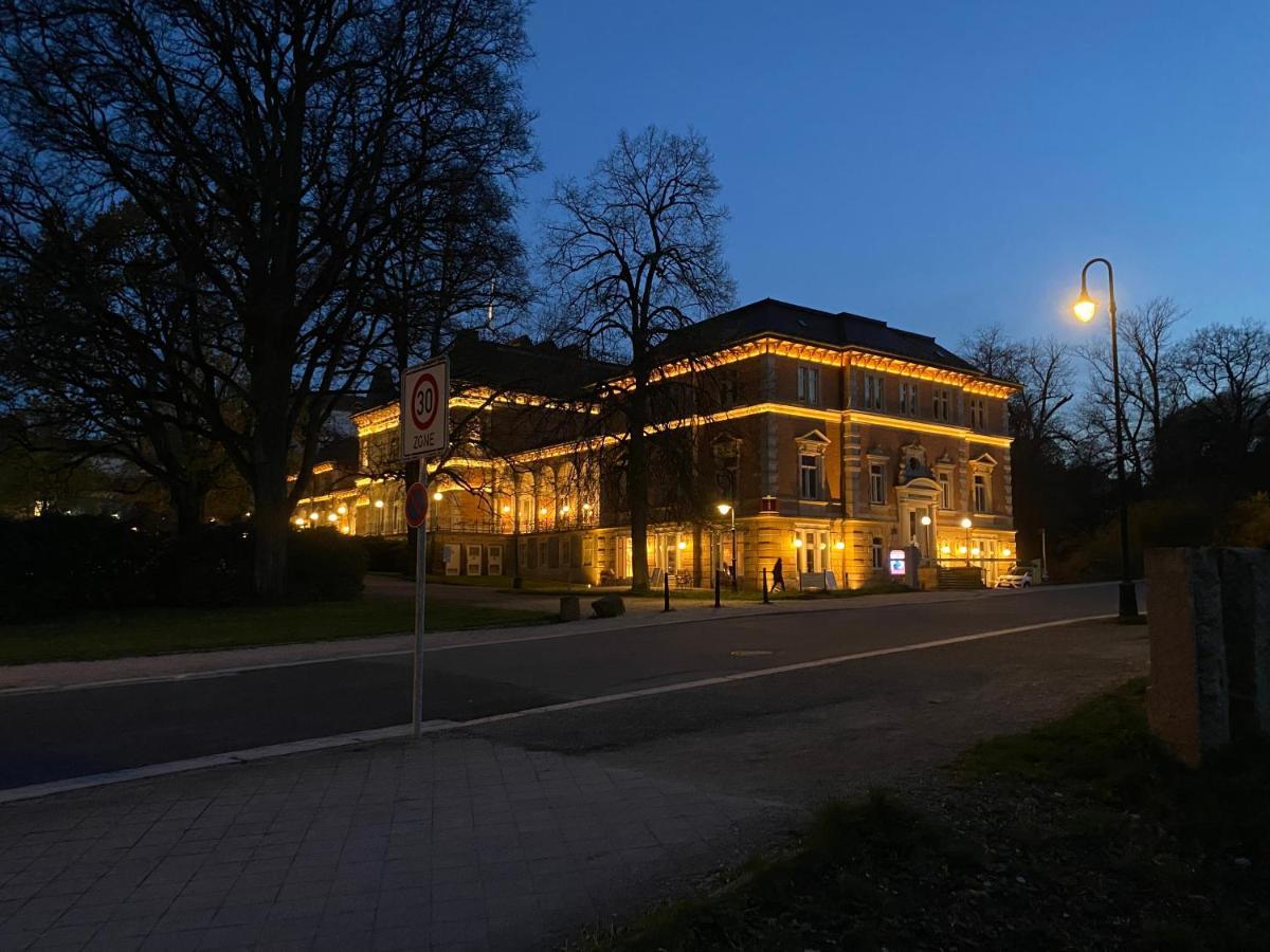 Fewo Roland Ranft Direkt Am Kurpark Barrierearm 60Qm Bad Elster Exteriör bild